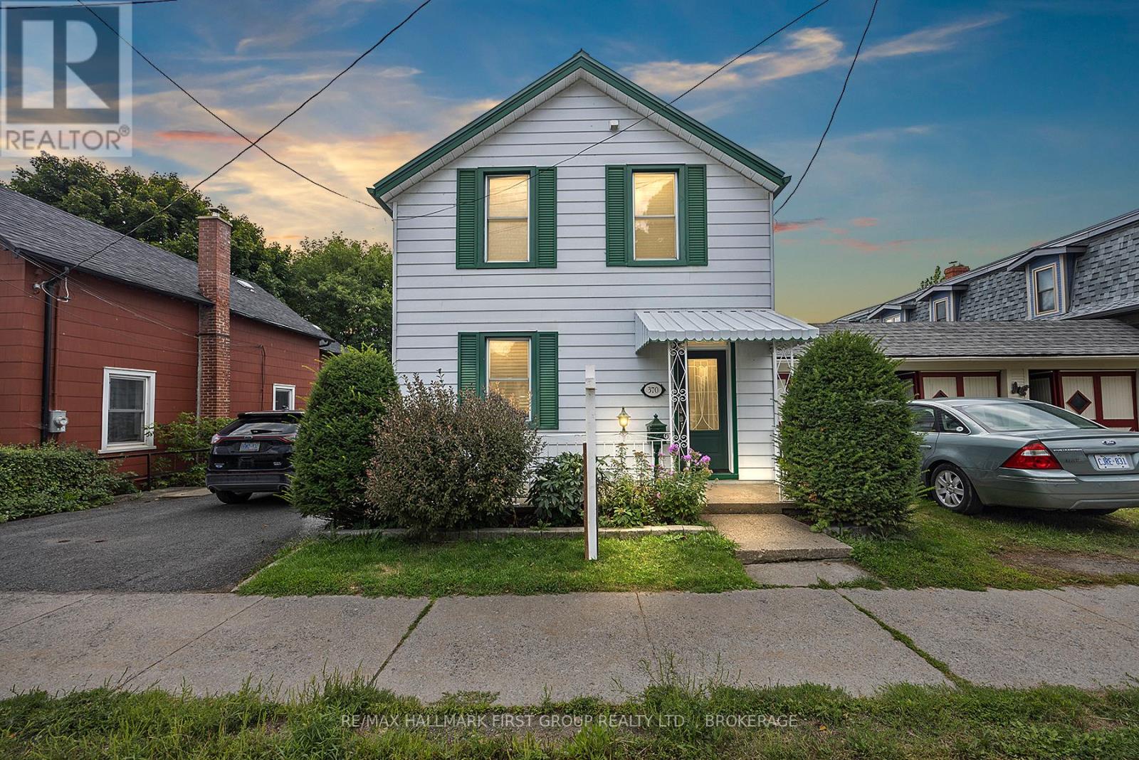 370 Stone Street S, Gananoque, Ontario  K7G 2A4 - Photo 2 - X12737158