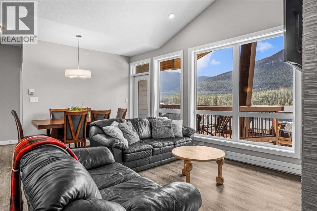 301, 106 Stewart Creek Rise S, Canmore, Alberta  T1W 0N3 - Photo 3 - A2302489