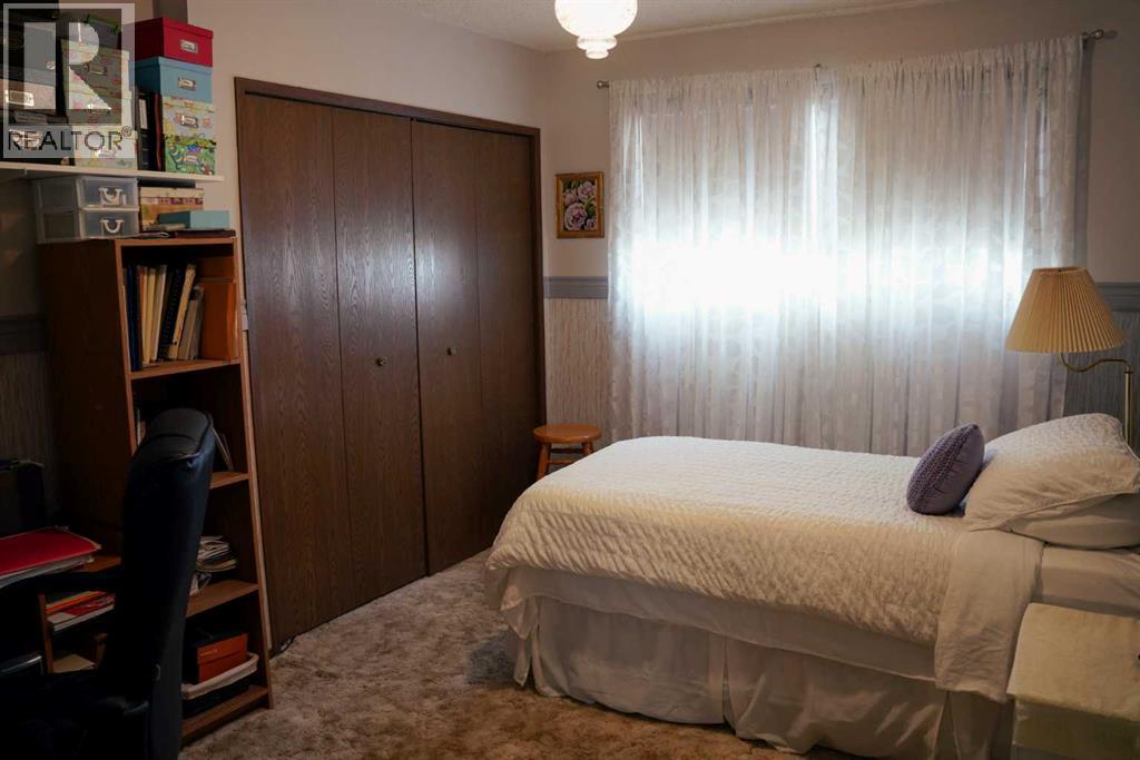 245 5 Avenue N, Vauxhall, Alberta  T0K 2K0 - Photo 18 - A2296752