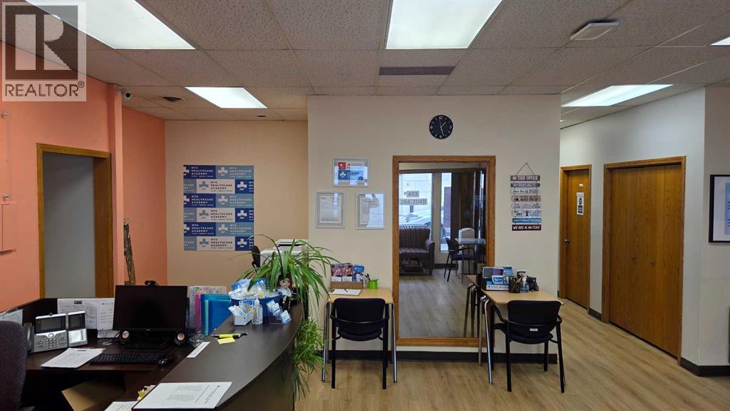 4811 48 Street, Red Deer, Alberta  T4N 1S6 - Photo 7 - A2303514