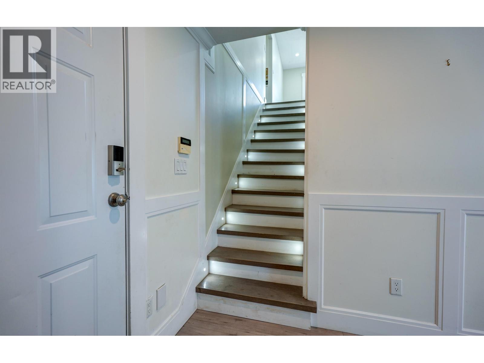 11913 240 Street, Maple Ridge, British Columbia  V4R 1M7 - Photo 3 - R3113949