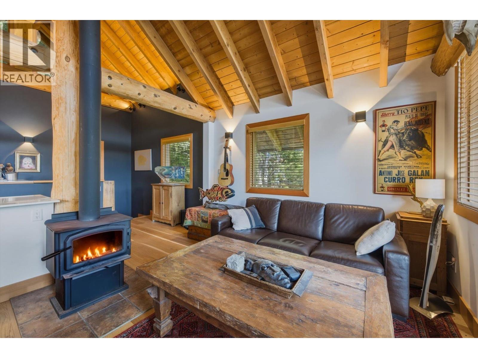 8396 Mountain View Drive, Whistler, British Columbia  V8E 0G3 - Photo 9 - R3113825