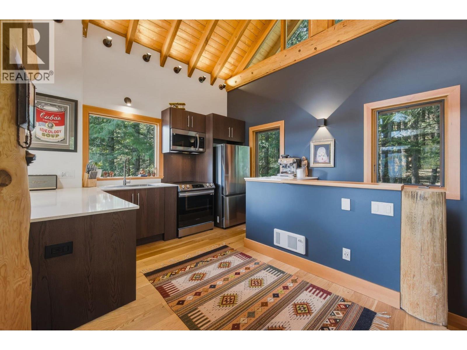 8396 Mountain View Drive, Whistler, British Columbia  V8E 0G3 - Photo 10 - R3113825