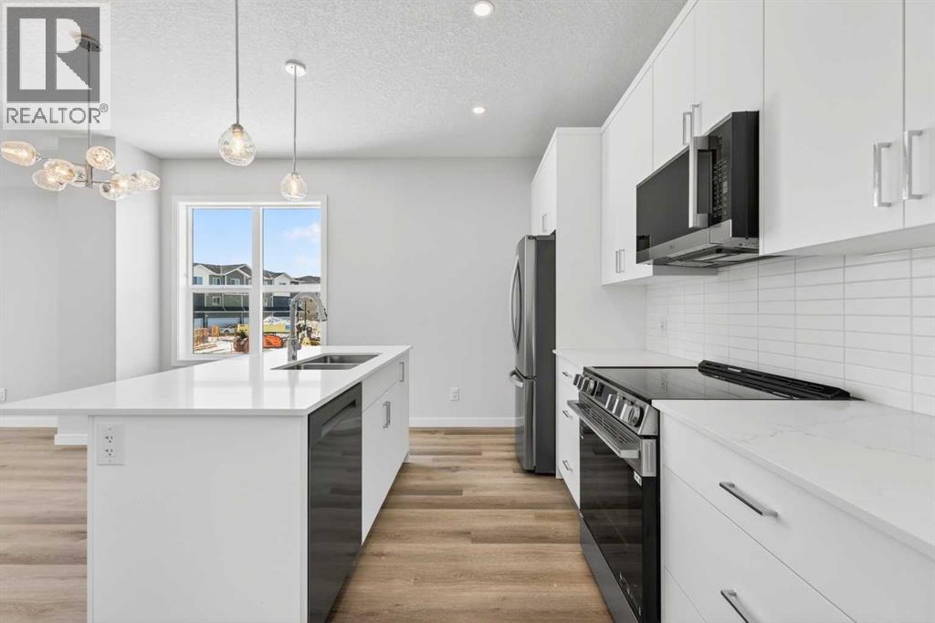 828, 132 Red Embers Link Ne, Calgary, Alberta  T3N 2X8 - Photo 17 - A2303465