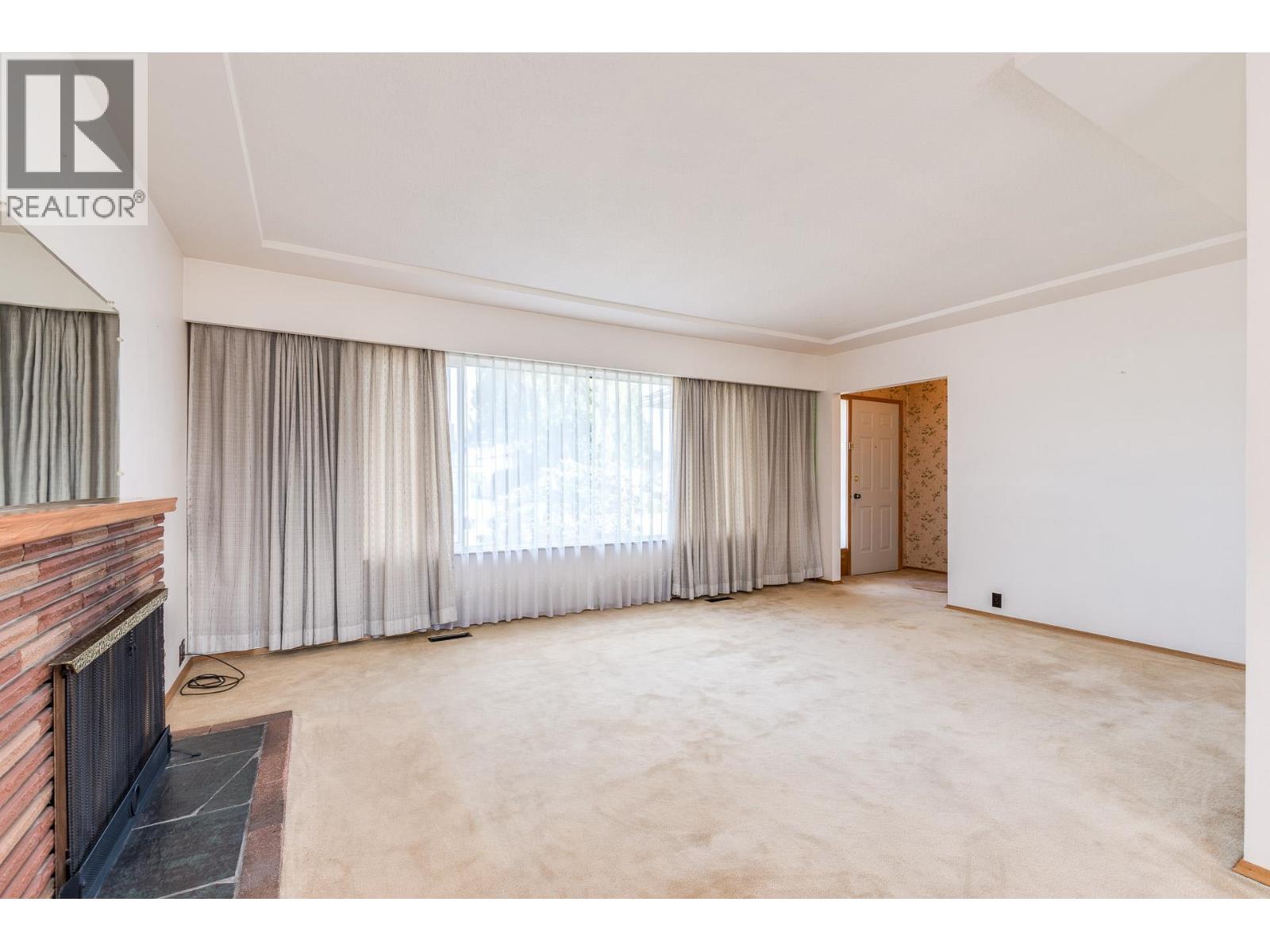 6664 Charles Street, Burnaby, British Columbia  V5B 2H1 - Photo 6 - R3113862