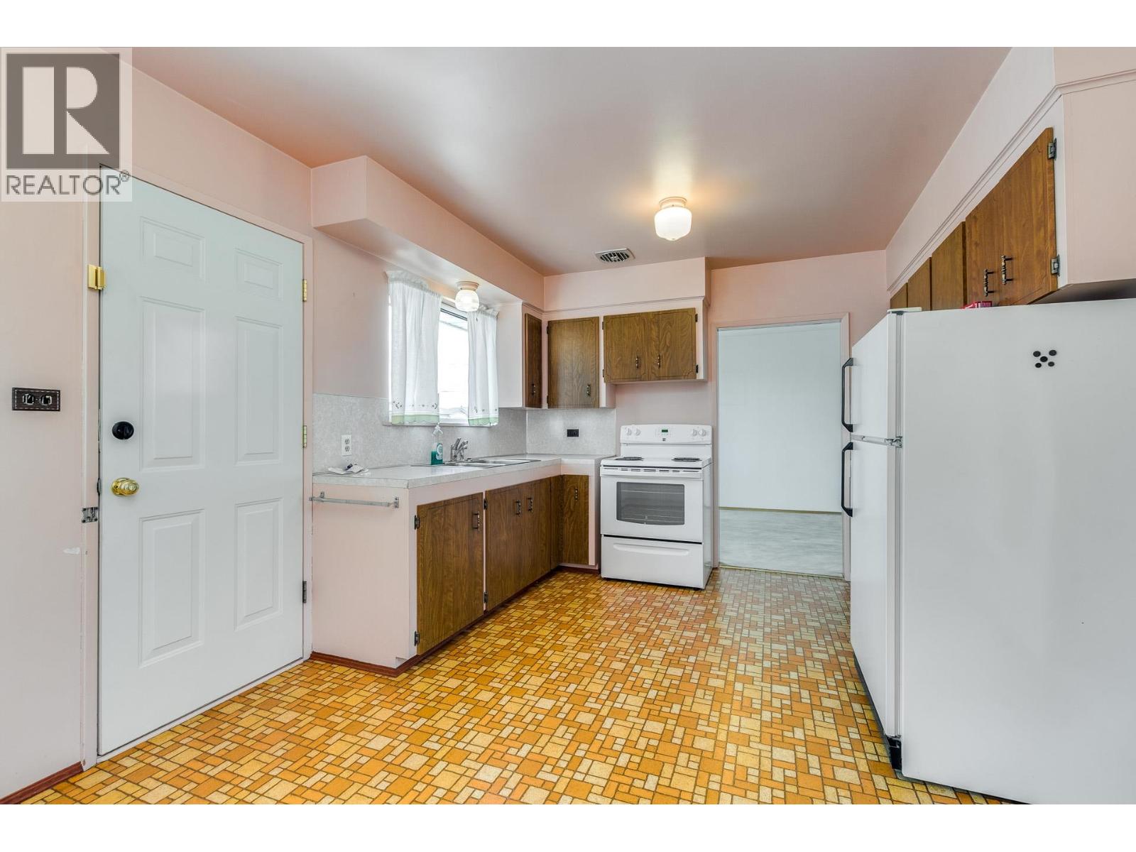 6664 Charles Street, Burnaby, British Columbia  V5B 2H1 - Photo 10 - R3113862