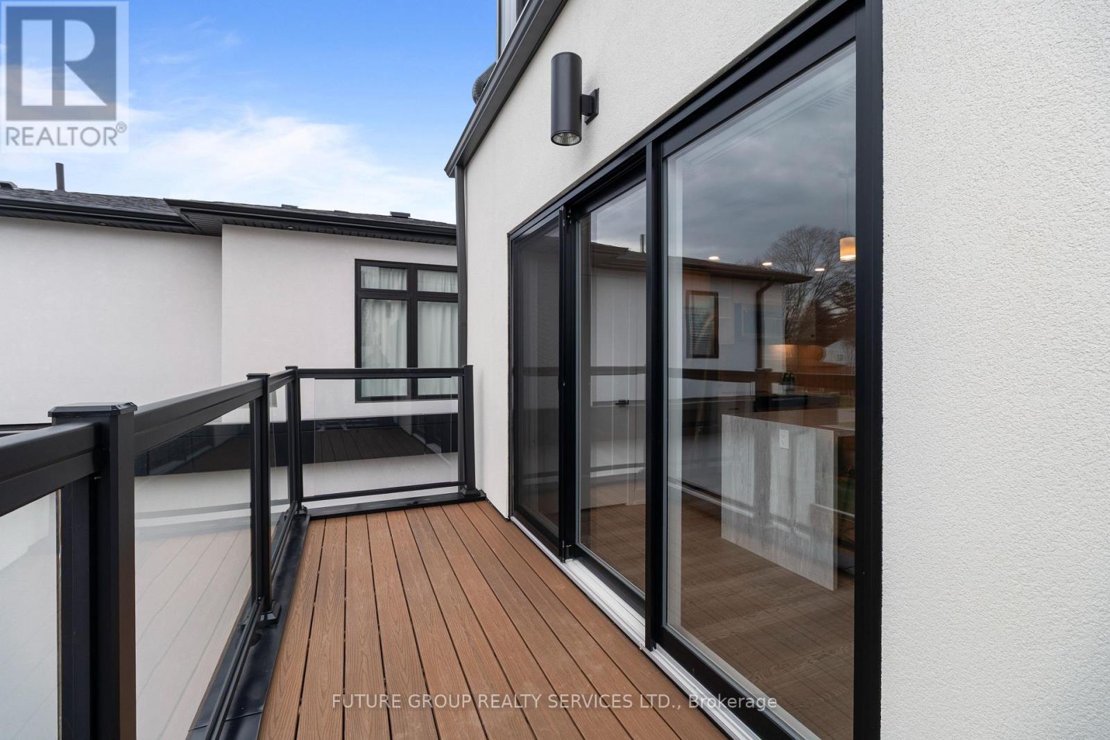 Unit 4 - 34 Poplar Avenue, Toronto, Ontario  M9B 3R4 - Photo 17 - W13027386