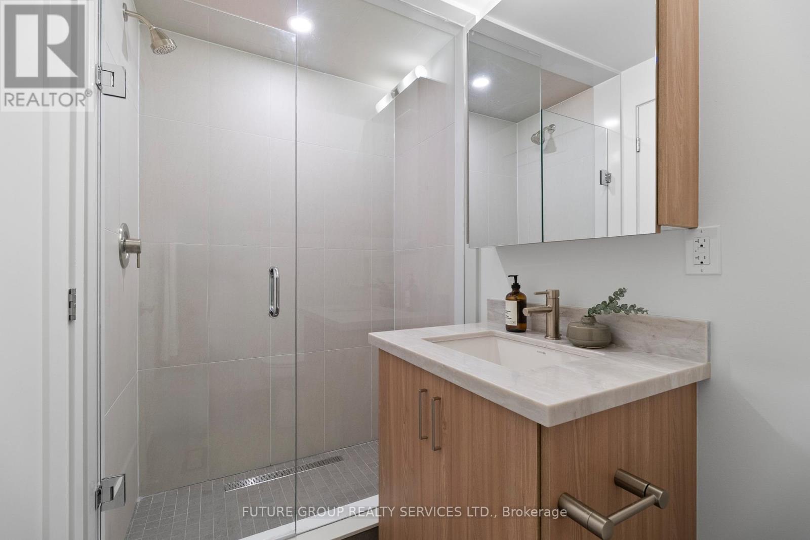 Unit 4 - 34 Poplar Avenue, Toronto, Ontario  M9B 3R4 - Photo 22 - W13027386