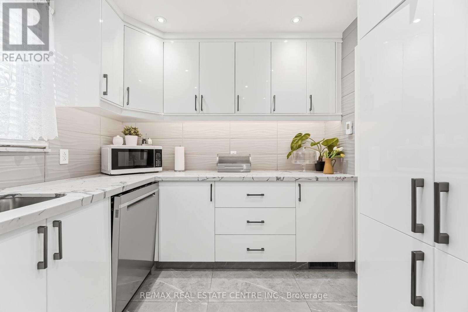 20a - 830 Westlock Road, Mississauga, Ontario  L5C 1K6 - Photo 20 - W13027404