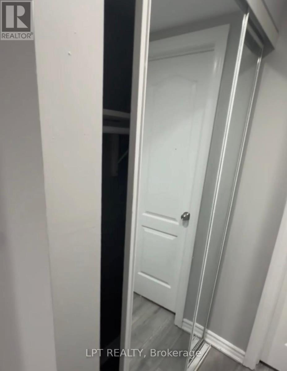 Bsmnt - 40 Gladstone Square, Brampton, Ontario  L6S 2H5 - Photo 4 - W13027458