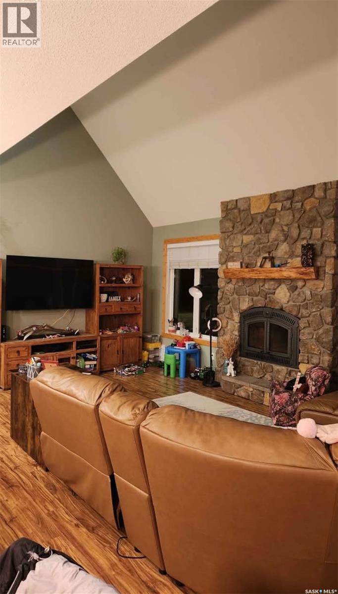 105 Francis Street, Francis, Saskatchewan  S0G 1V0 - Photo 10 - SK033585