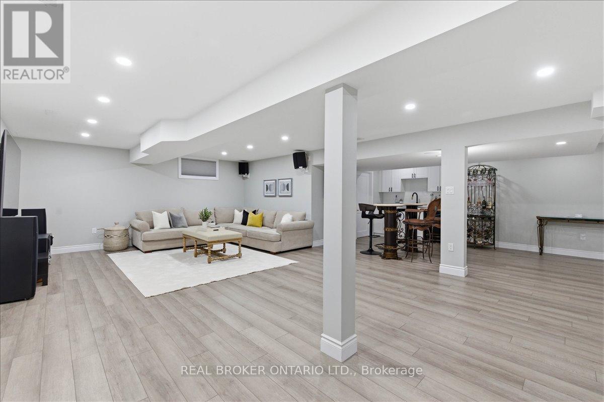 220 Joseph Schoerg Crescent, Kitchener, Ontario  N2P 2T4 - Photo 29 - X13027374