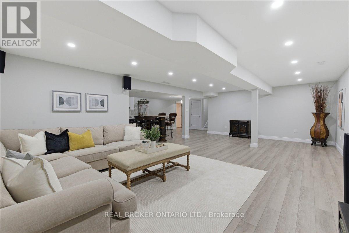 220 Joseph Schoerg Crescent, Kitchener, Ontario  N2P 2T4 - Photo 30 - X13027374