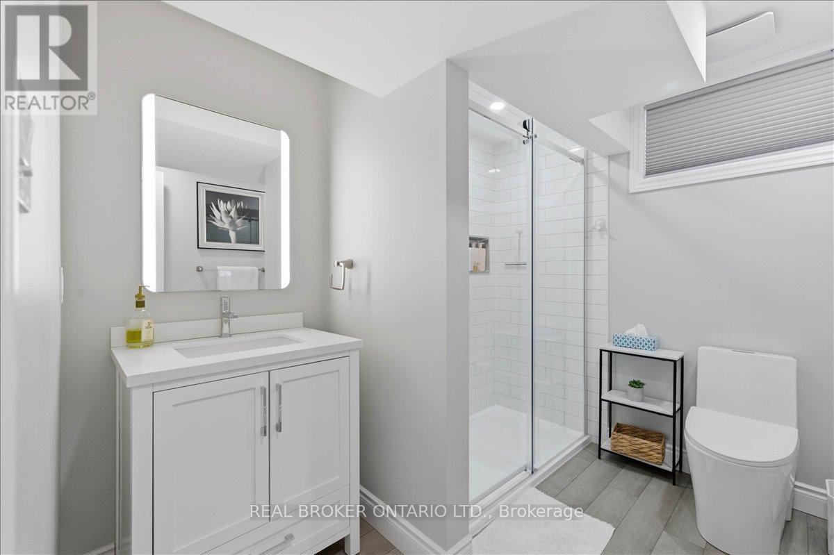 220 Joseph Schoerg Crescent, Kitchener, Ontario  N2P 2T4 - Photo 33 - X13027374