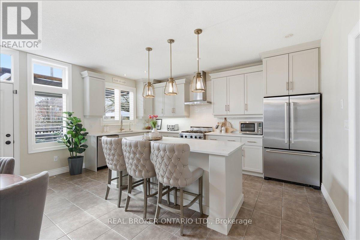 220 Joseph Schoerg Crescent, Kitchener, Ontario  N2P 2T4 - Photo 5 - X13027374