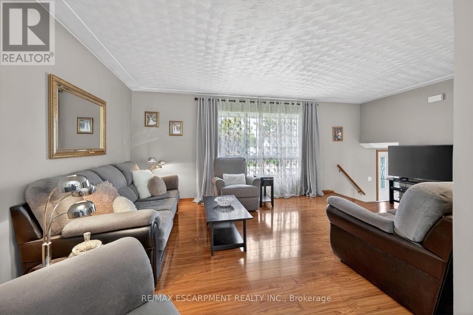 210 Columbia Drive, Hamilton, Ontario  L9C 3Y6 - Photo 10 - X13027382