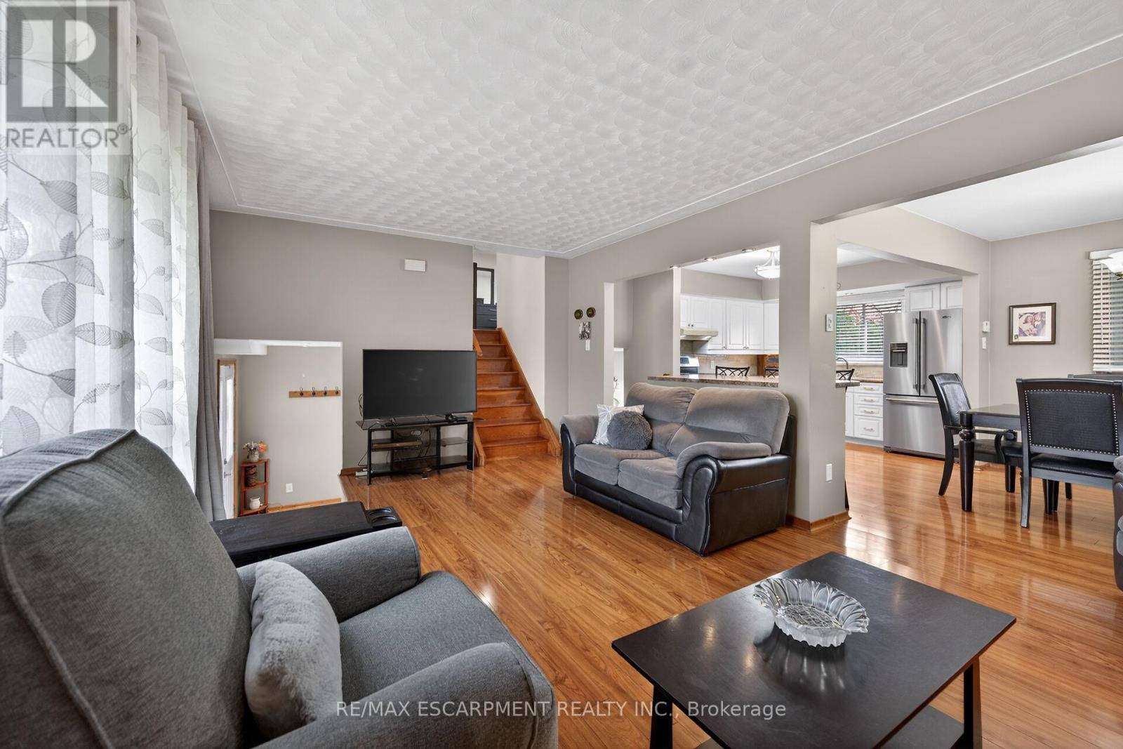 210 Columbia Drive, Hamilton, Ontario  L9C 3Y6 - Photo 8 - X13027382