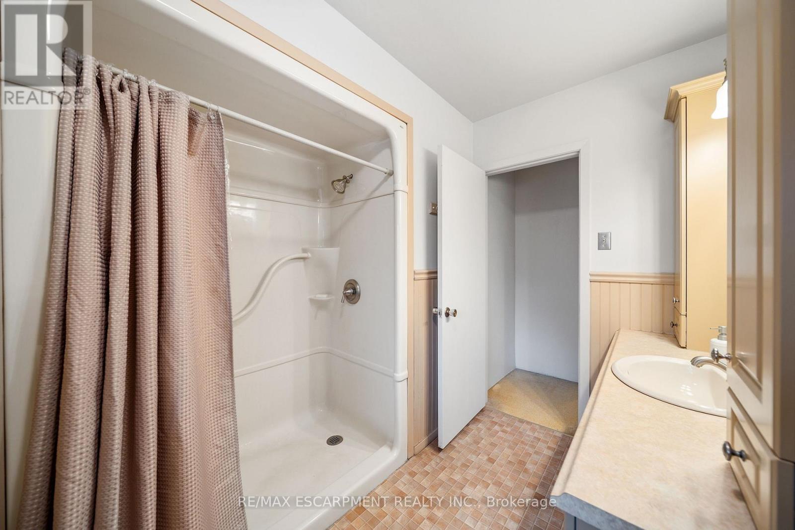 2223 Hall Road, Hamilton, Ontario  L0R 1C0 - Photo 25 - X13027454