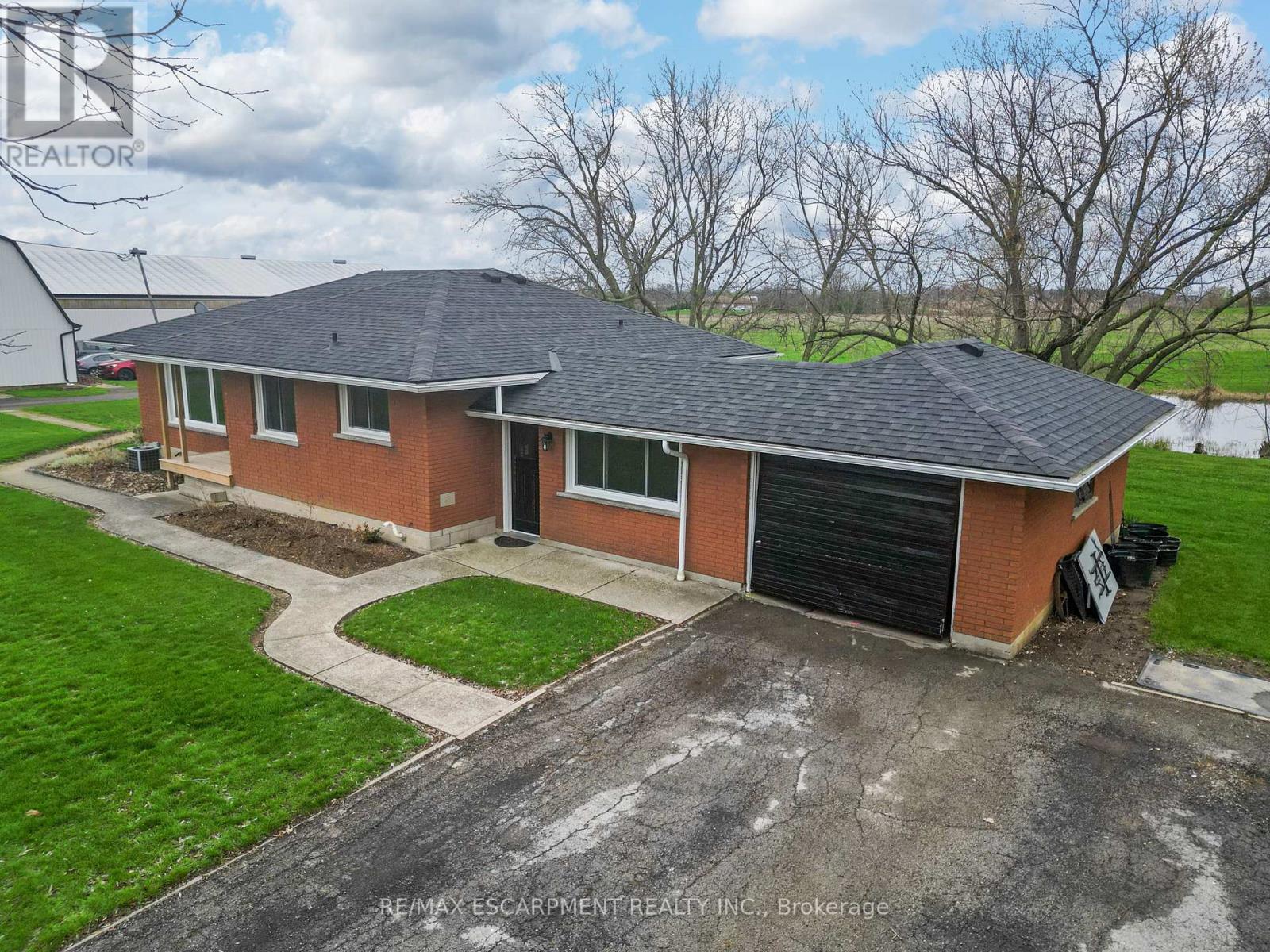 2223 Hall Road, Hamilton, Ontario  L0R 1C0 - Photo 3 - X13027454