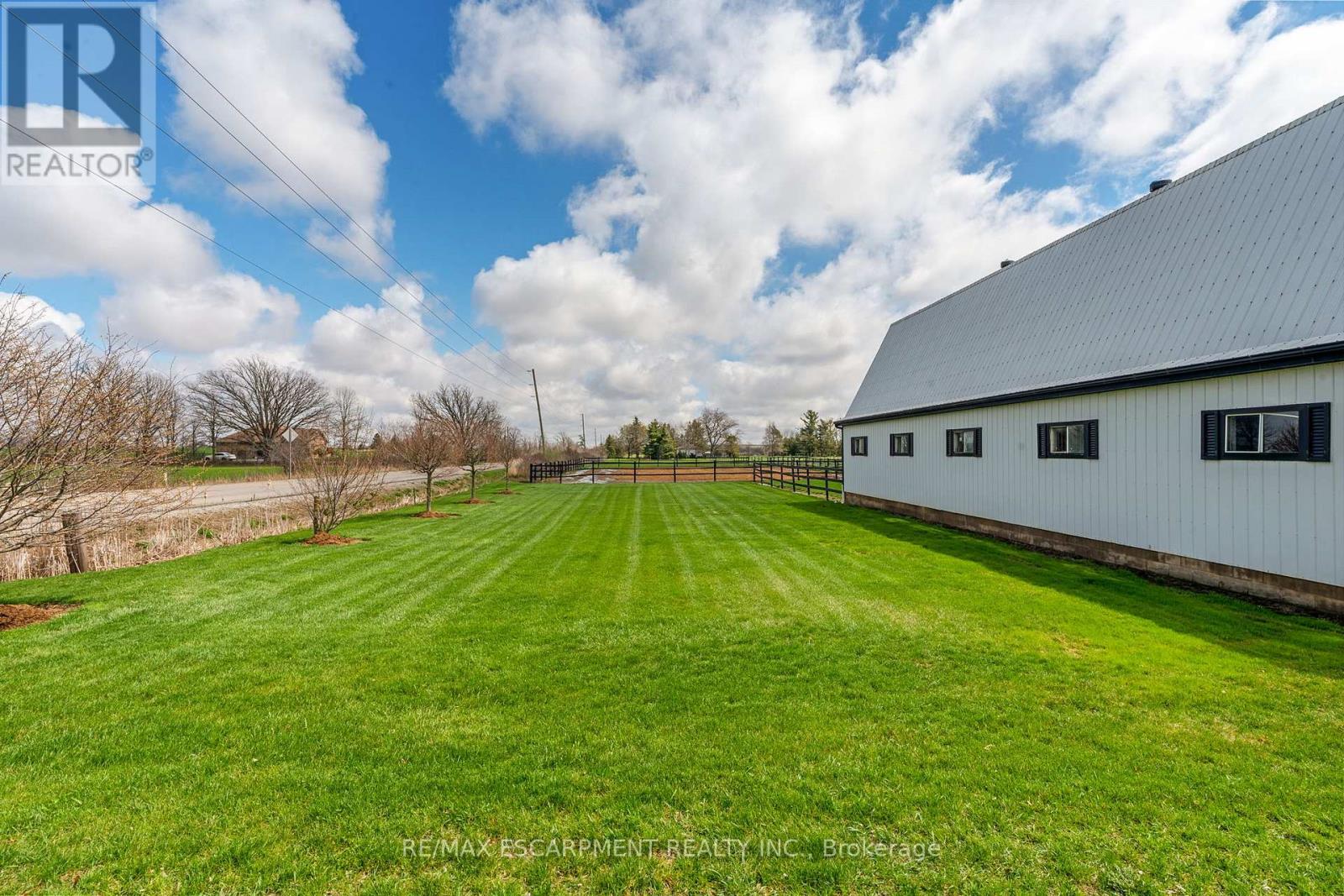 2223 Hall Road, Hamilton, Ontario  L0R 1C0 - Photo 32 - X13027454