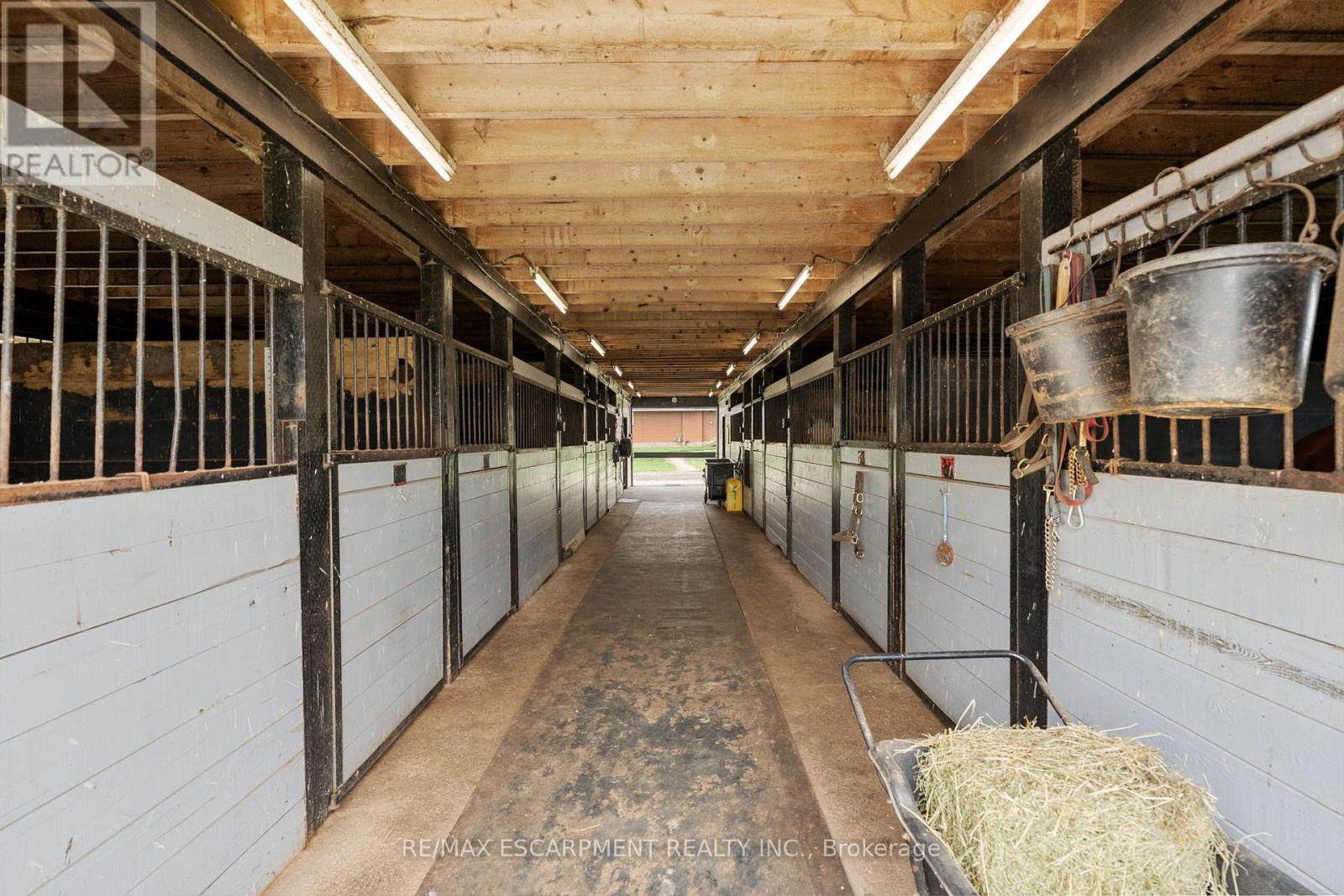 2223 Hall Road, Hamilton, Ontario  L0R 1C0 - Photo 33 - X13027454