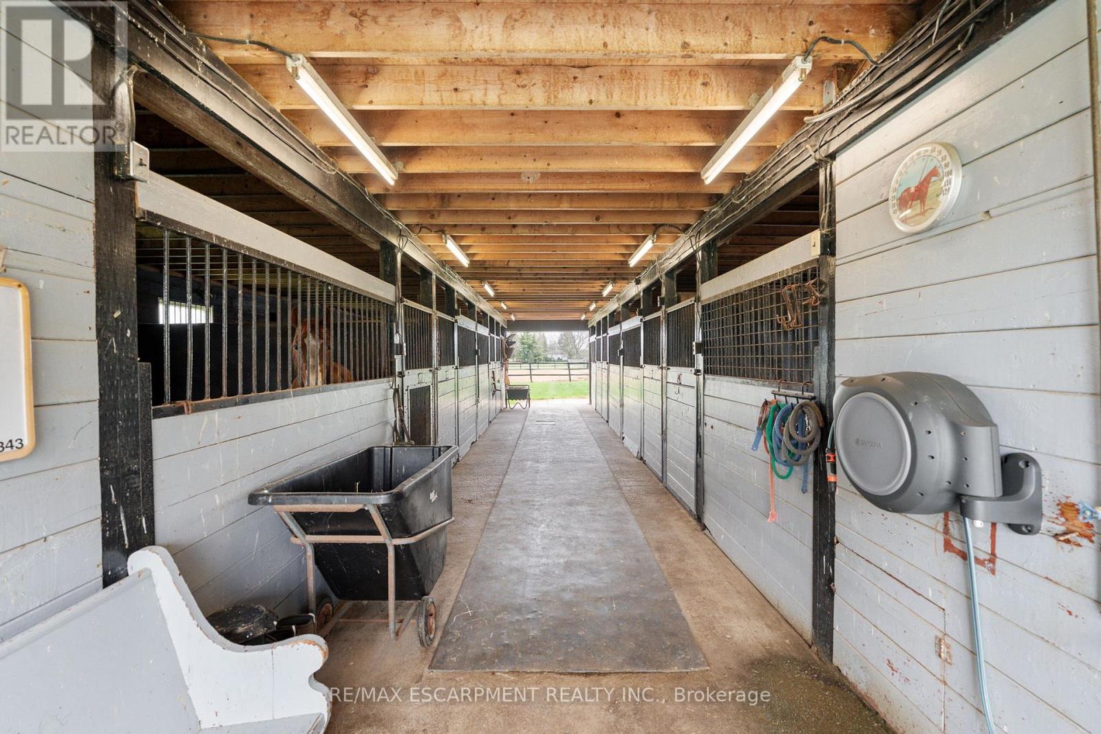 2223 Hall Road, Hamilton, Ontario  L0R 1C0 - Photo 34 - X13027454