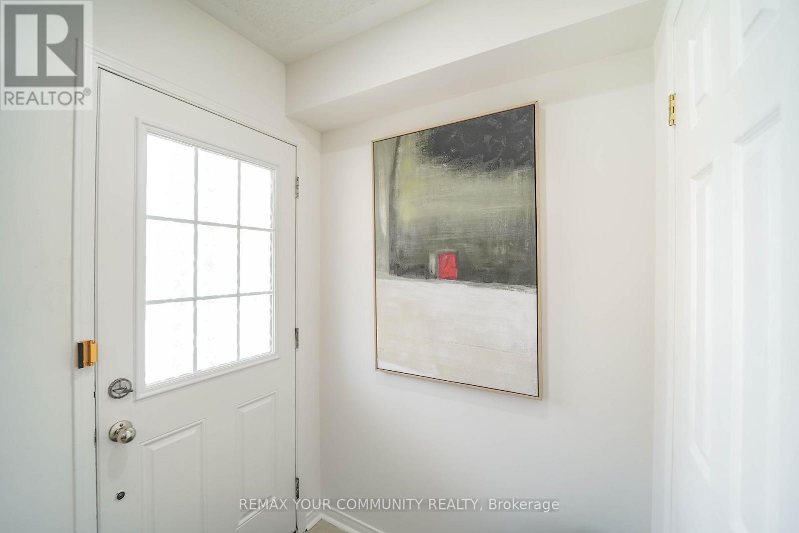 10 Ted Wray Circle, Toronto, Ontario  M3L 0G7 - Photo 2 - W13025990