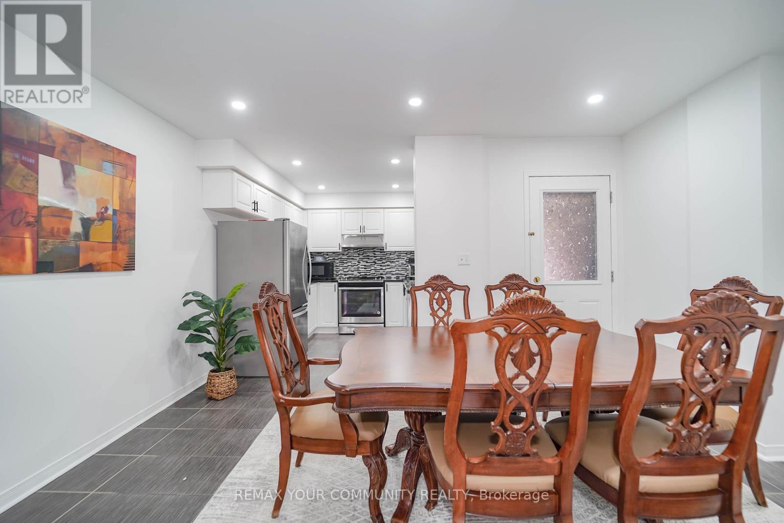 10 Ted Wray Circle, Toronto, Ontario  M3L 0G7 - Photo 8 - W13025990