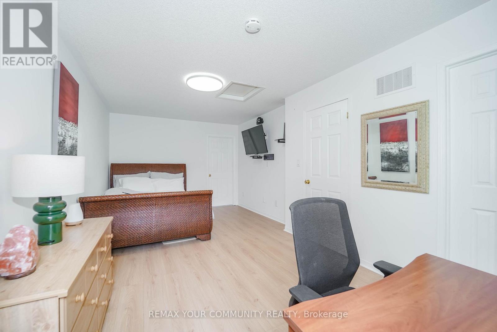 10 Ted Wray Circle, Toronto, Ontario  M3L 0G7 - Photo 25 - W13025990