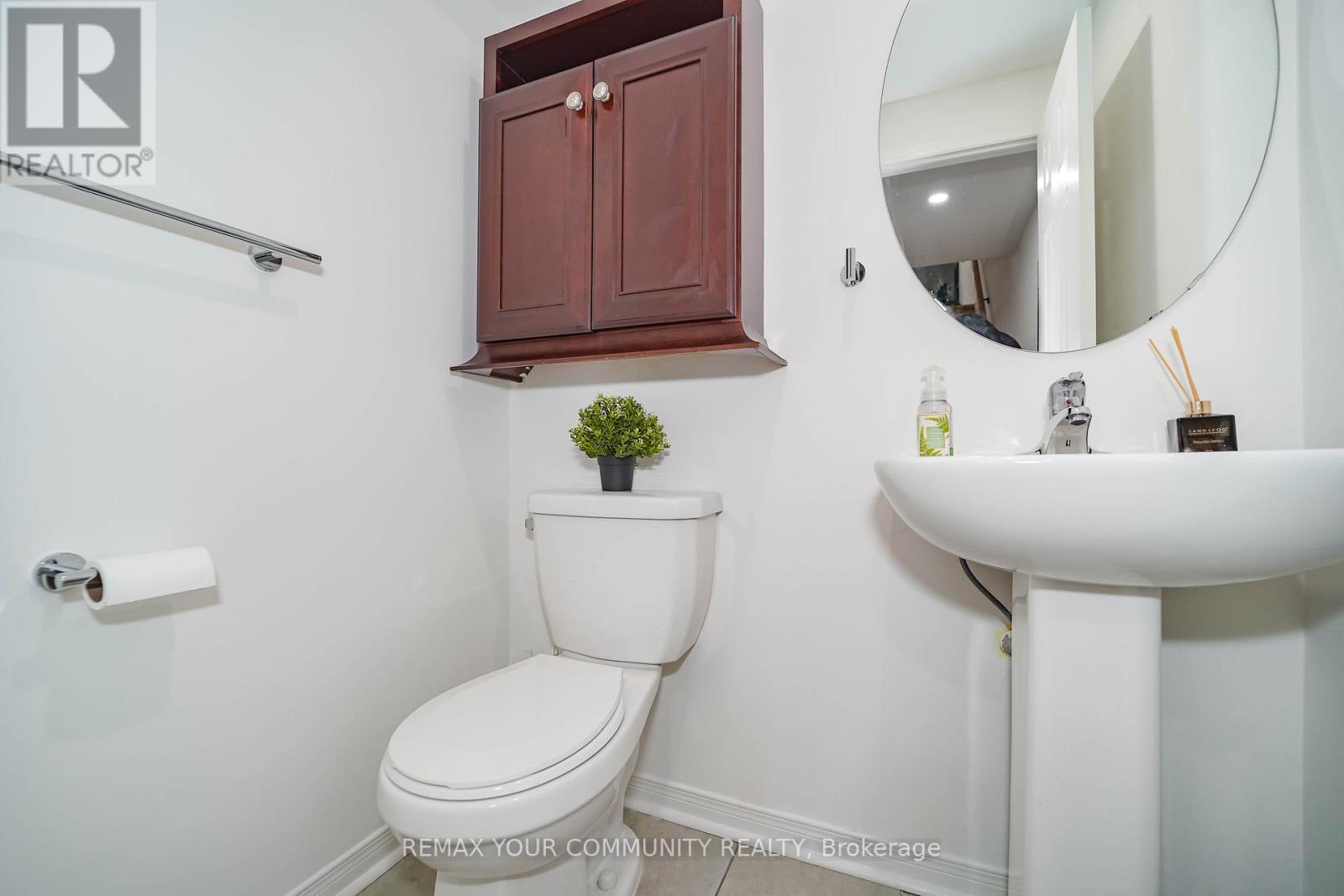 10 Ted Wray Circle, Toronto, Ontario  M3L 0G7 - Photo 11 - W13025990