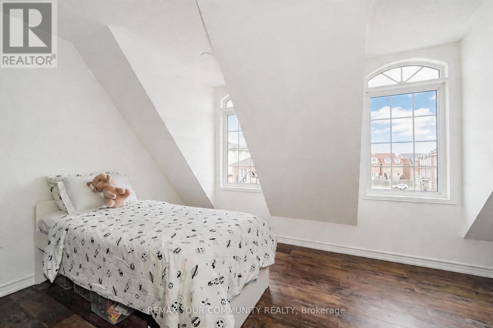 10 Ted Wray Circle, Toronto, Ontario  M3L 0G7 - Photo 26 - W13025990