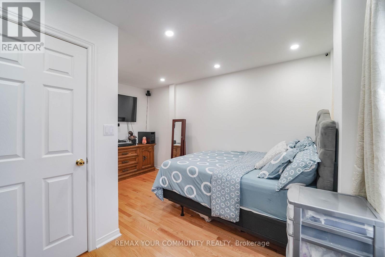 10 Ted Wray Circle, Toronto, Ontario  M3L 0G7 - Photo 19 - W13025990