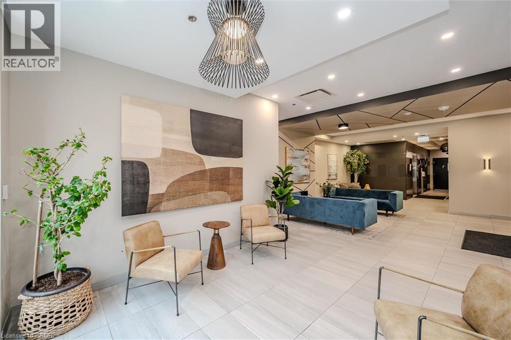 60 Charles Street W Unit# 1902, Kitchener, Ontario  N2G 0C9 - Photo 3 - 40821744