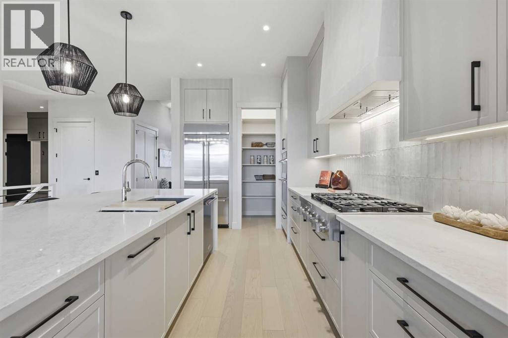 733 Serenity Bend, Heritage Pointe, Alberta  T1S 3X3 - Photo 7 - A2281994