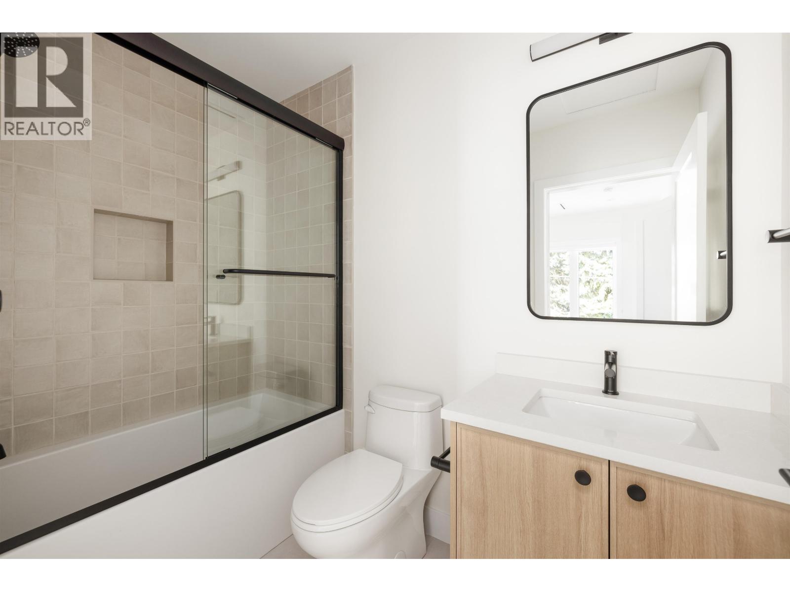 3143 E 19 Avenue, Vancouver, British Columbia  V5M 2T2 - Photo 14 - R3114271