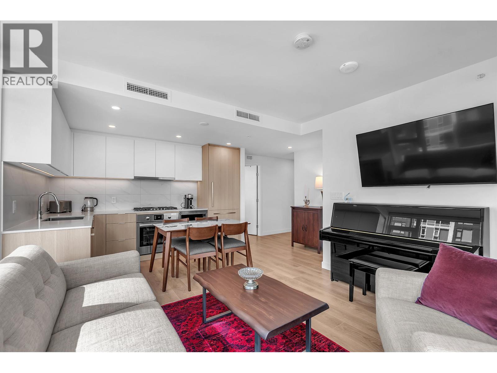 1604 308 Alderson Avenue, Coquitlam, British Columbia  V3K 0J2 - Photo 11 - R3113542