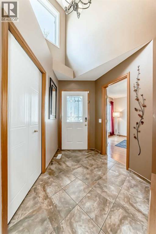 170 Shawbrooke Green Sw, Calgary, Alberta  T2Y 3C6 - Photo 3 - A2289378