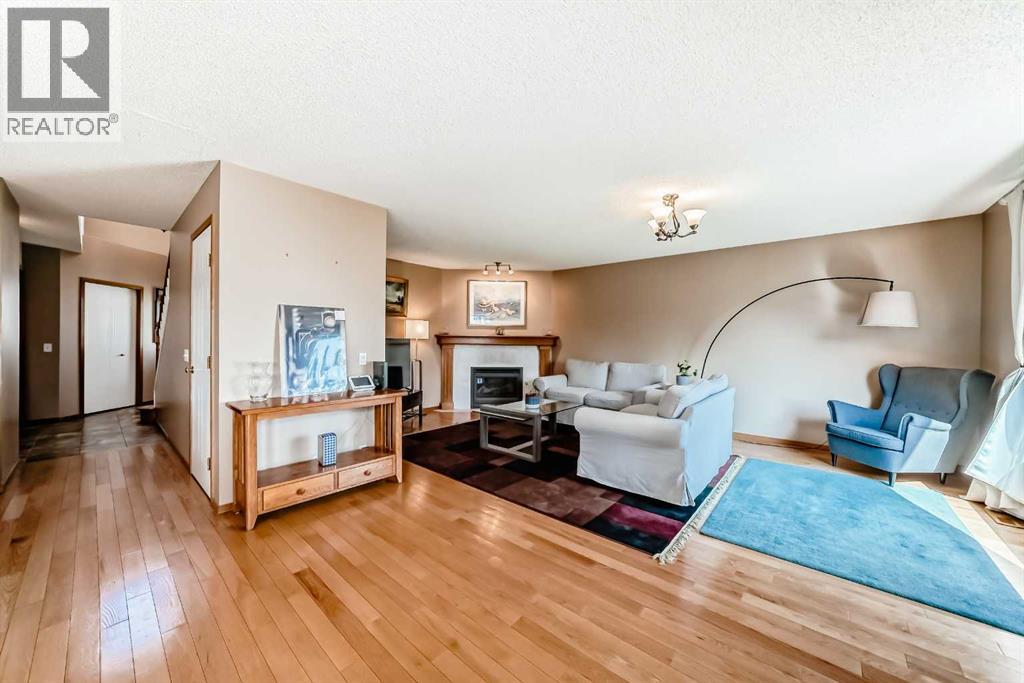 170 Shawbrooke Green Sw, Calgary, Alberta  T2Y 3C6 - Photo 10 - A2289378