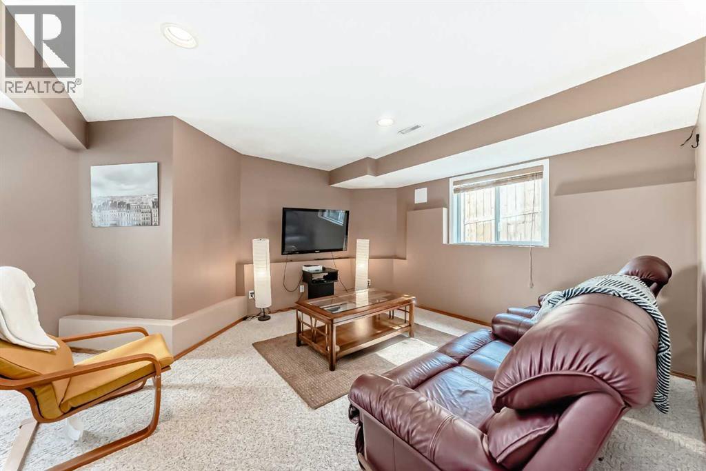 170 Shawbrooke Green Sw, Calgary, Alberta  T2Y 3C6 - Photo 30 - A2289378
