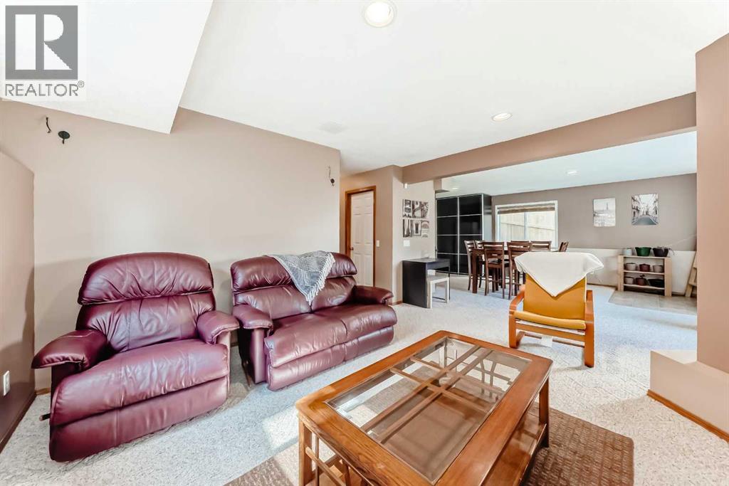 170 Shawbrooke Green Sw, Calgary, Alberta  T2Y 3C6 - Photo 32 - A2289378