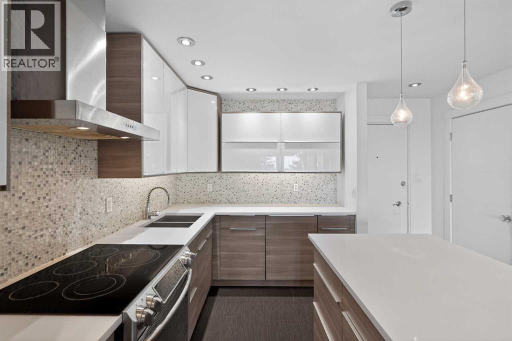 304, 512 Cedar Crescent SW, Calgary, Alberta  T3C 2Y8 - Photo 12 - A2292157