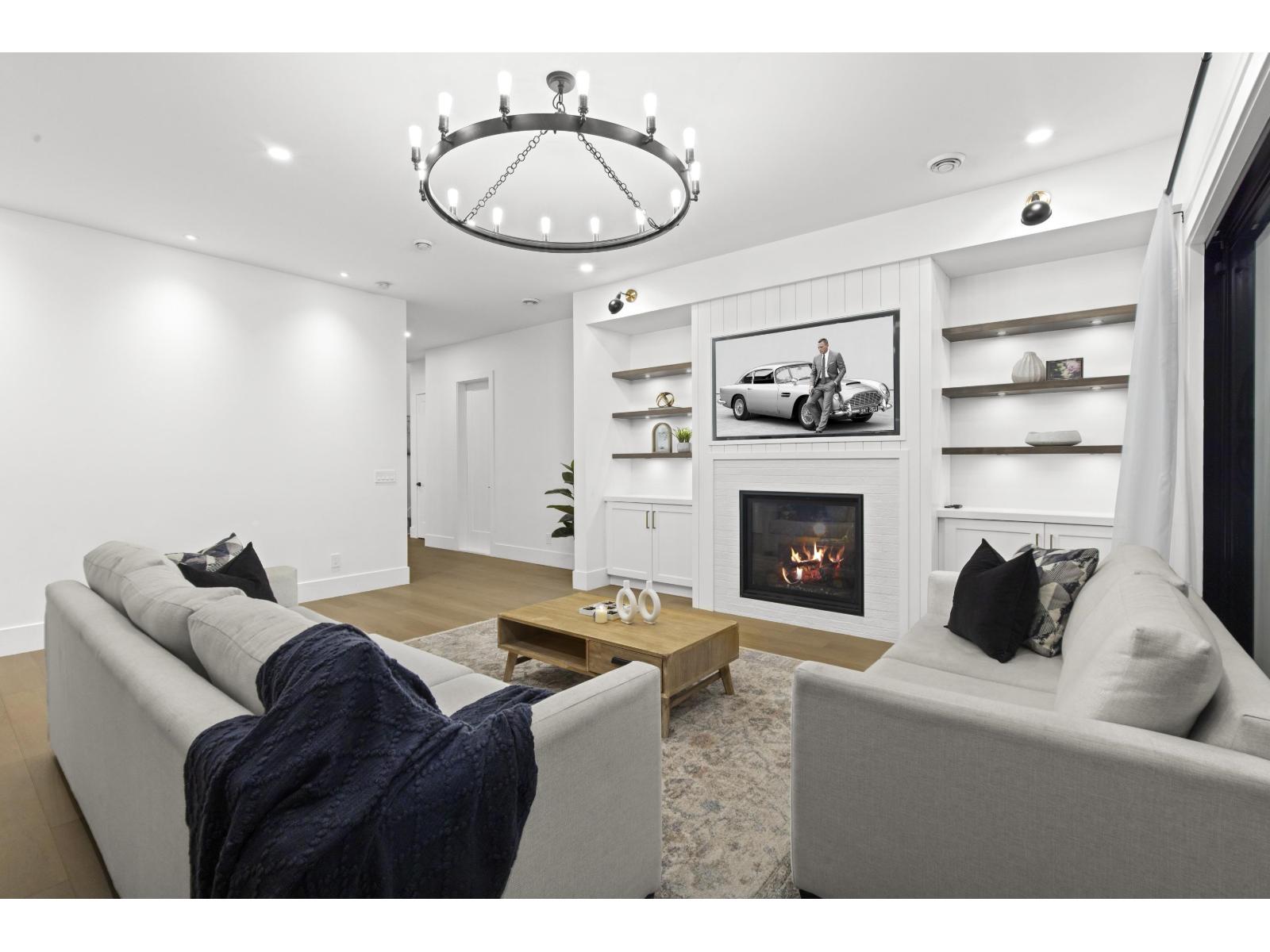 13026 16 Avenue, Surrey, British Columbia  V4A 1N9 - Photo 4 - R3114325