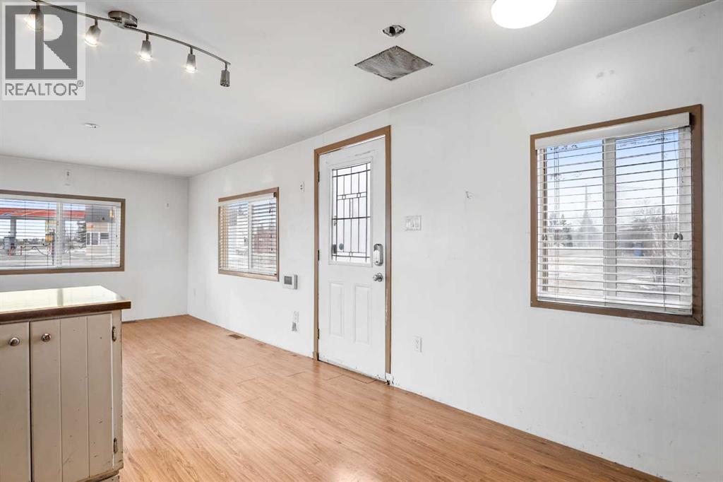 804 Center Street, Carstairs, Alberta  T0M 0N0 - Photo 7 - A2295628