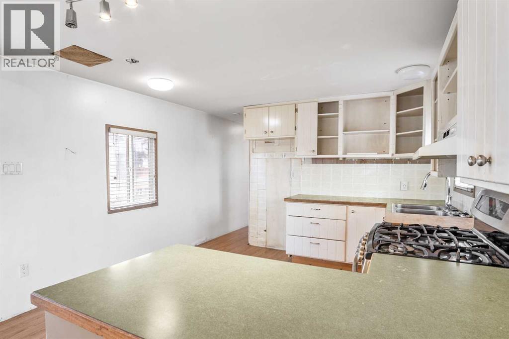 804 Center Street, Carstairs, Alberta  T0M 0N0 - Photo 8 - A2295628