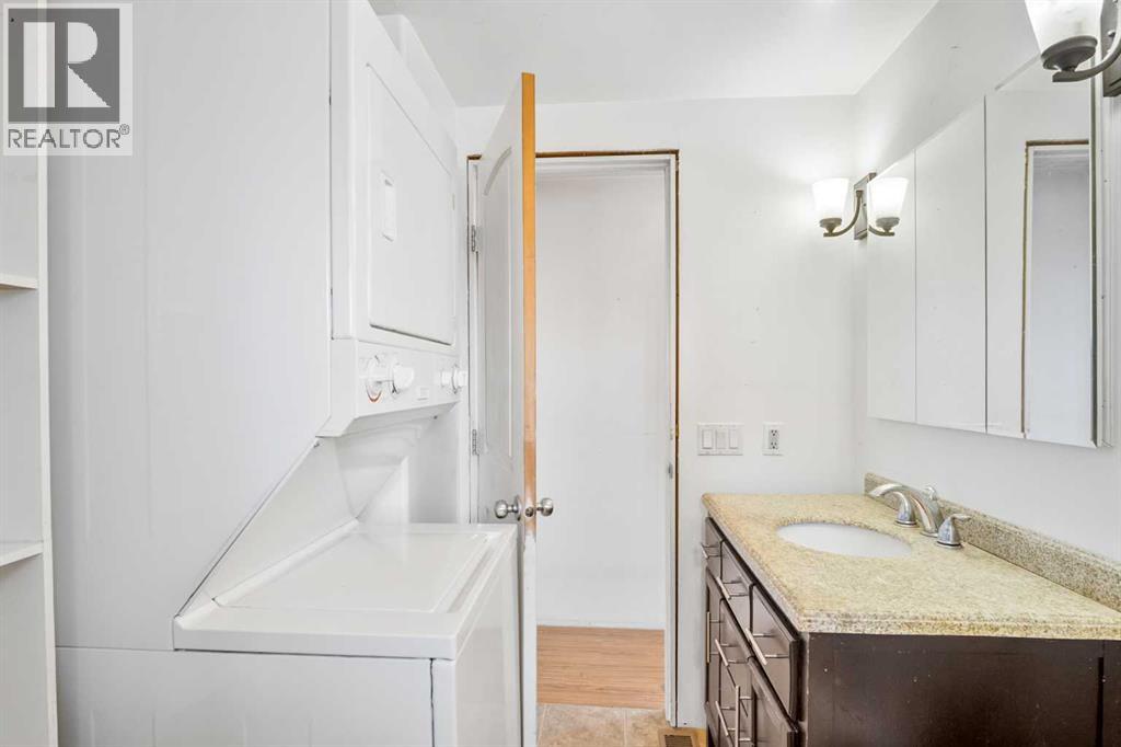 804 Center Street, Carstairs, Alberta  T0M 0N0 - Photo 10 - A2295628