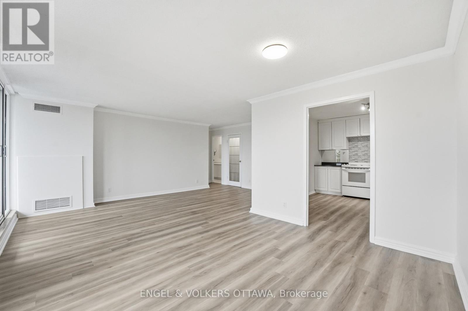 301 - 2951 Riverside Drive, Ottawa, Ontario  K1V 8W6 - Photo 11 - X13027542