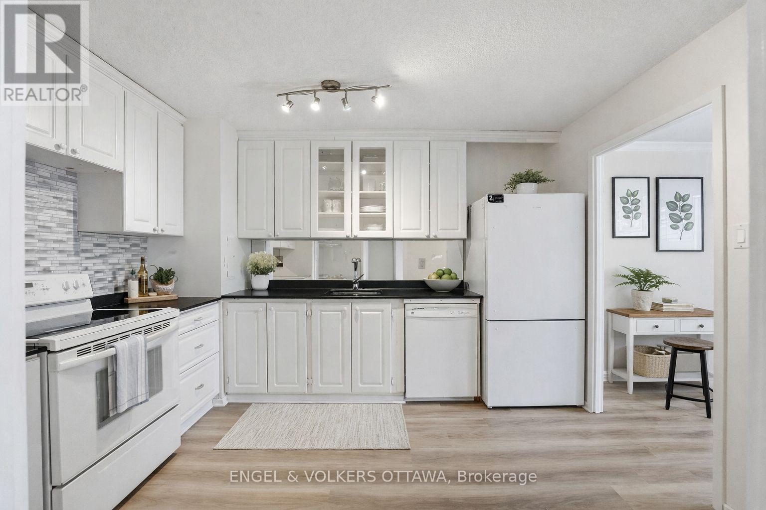 301 - 2951 Riverside Drive, Ottawa, Ontario  K1V 8W6 - Photo 13 - X13027542