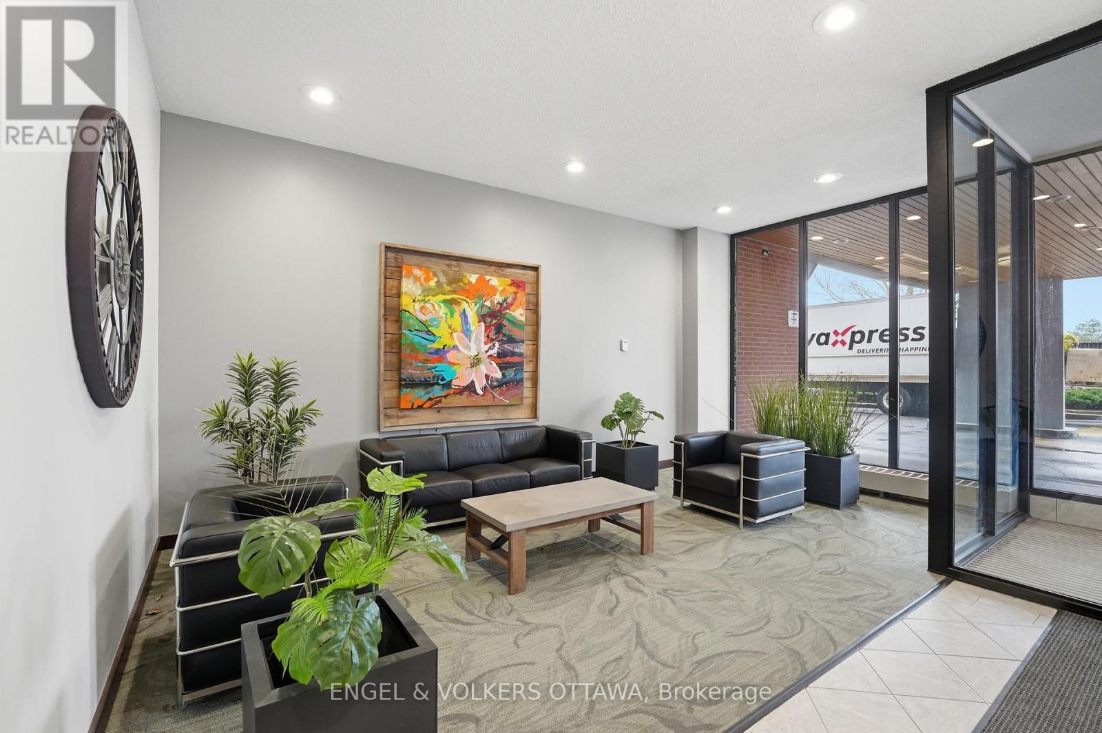 301 - 2951 Riverside Drive, Ottawa, Ontario  K1V 8W6 - Photo 3 - X13027542