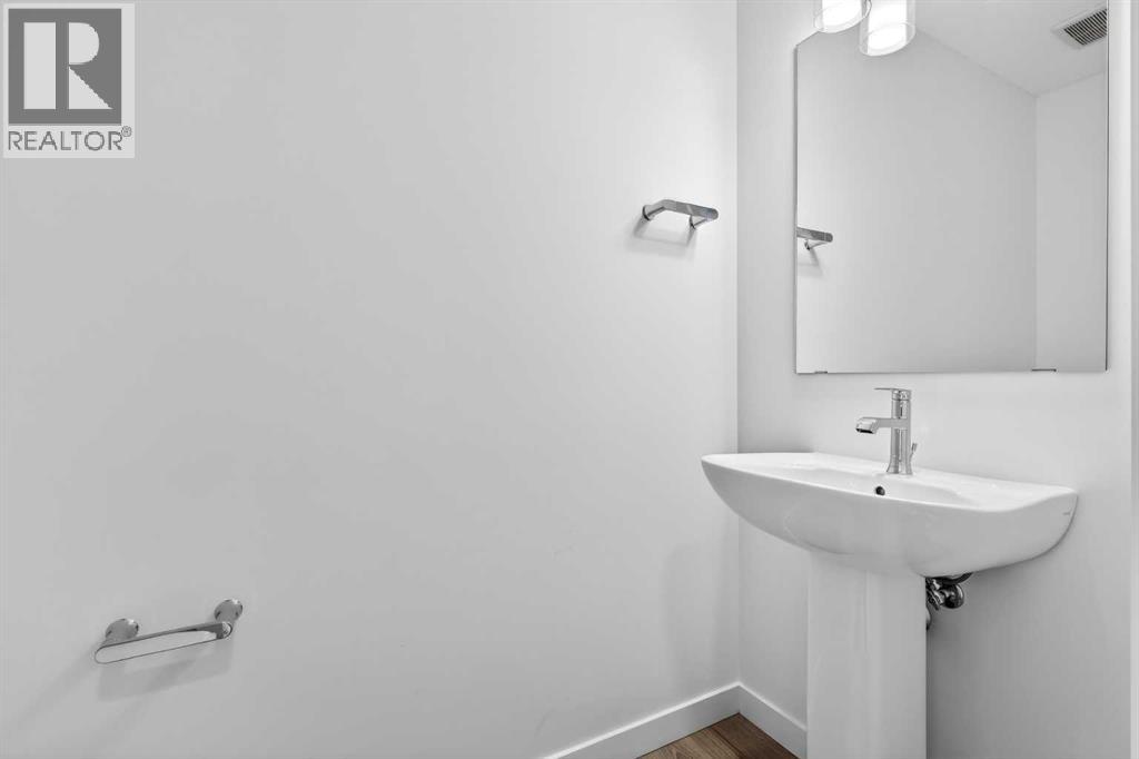 50 Creekside Way Sw, Calgary, Alberta  T2X 6E2 - Photo 21 - A2300544