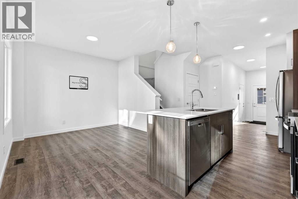 54 Creekside Way Sw, Calgary, Alberta  T2X 6E2 - Photo 15 - A2300549